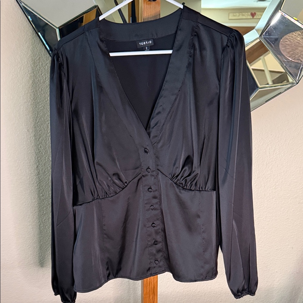 Torrid Elegant Black Button-Down Blouse